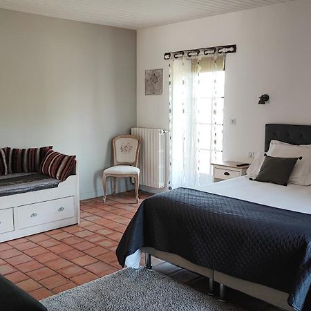 Au Clos Des Templiers Puyravault  Екстериор снимка